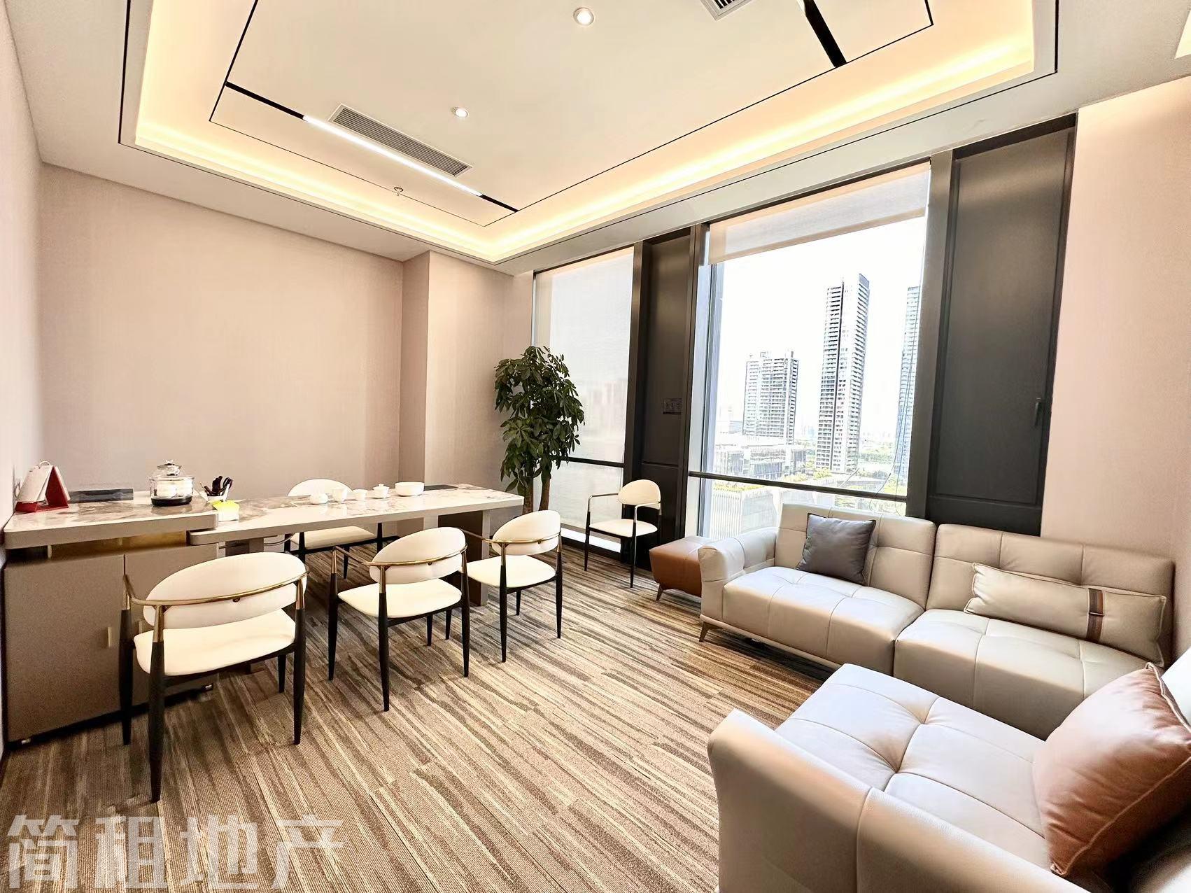 正电梯口 带家具 户型方正 配套成熟 卓越前海壹号_简租地产
