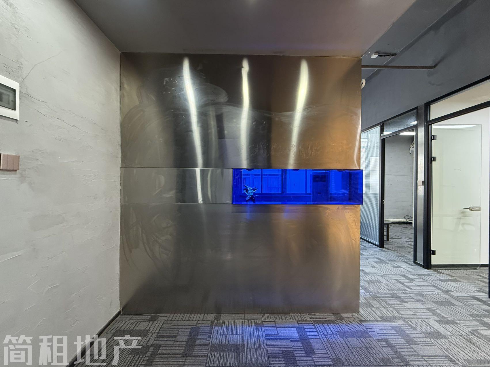 深大双地铁口 麻雀岭工业区2+1格局 业主直租使用率7成 深大双地铁口 麻雀岭工业区2+1格局 业主直租使用率7成