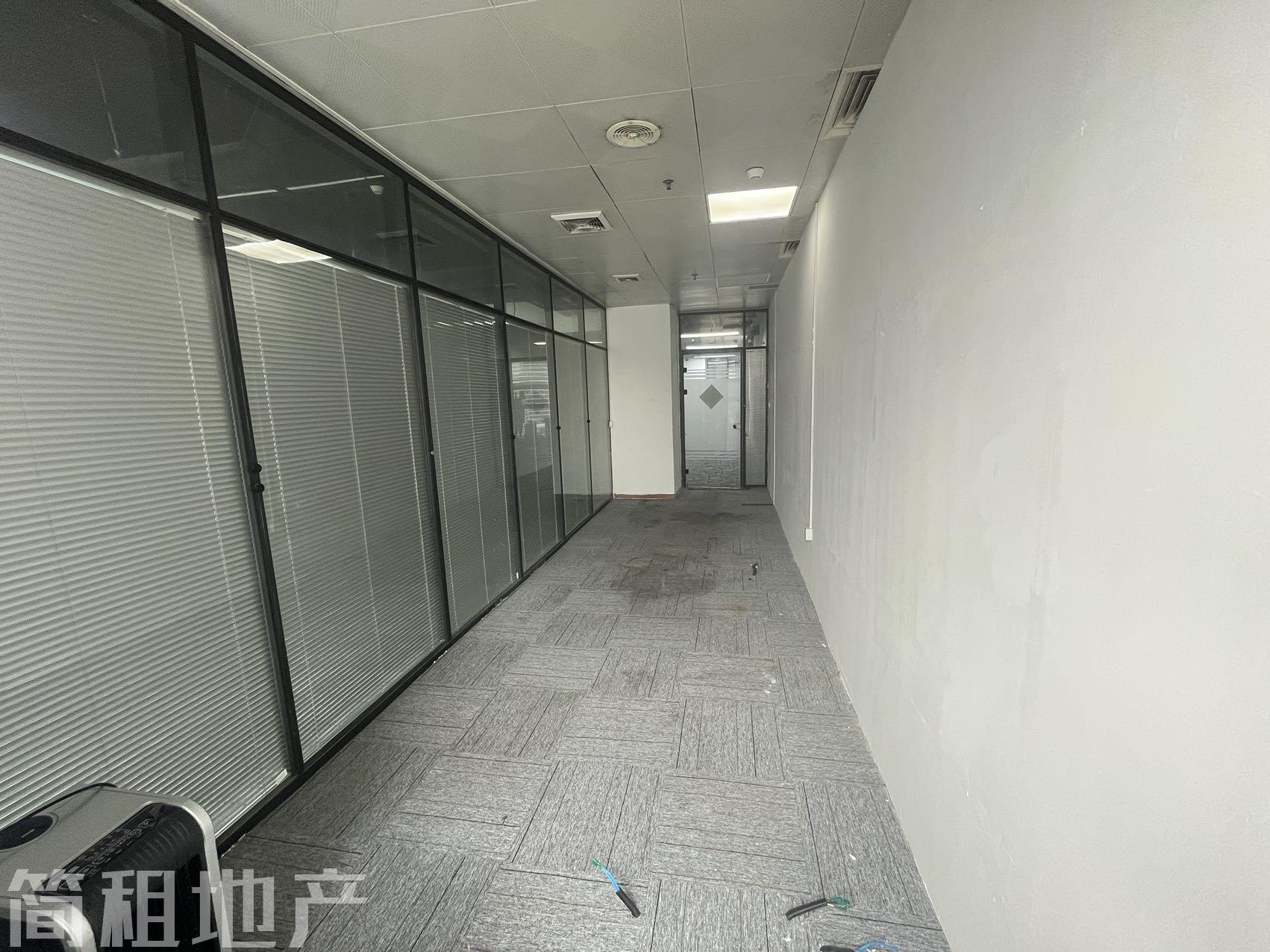 龙华 一手业主直租 7成实用率 精装修双地铁口 拎包办公_简租地产