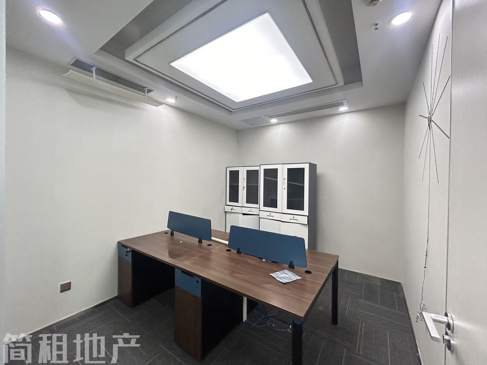 西南带家具 一手直租 房产证面积 卓越前海壹号 周边配套成熟_简租地产