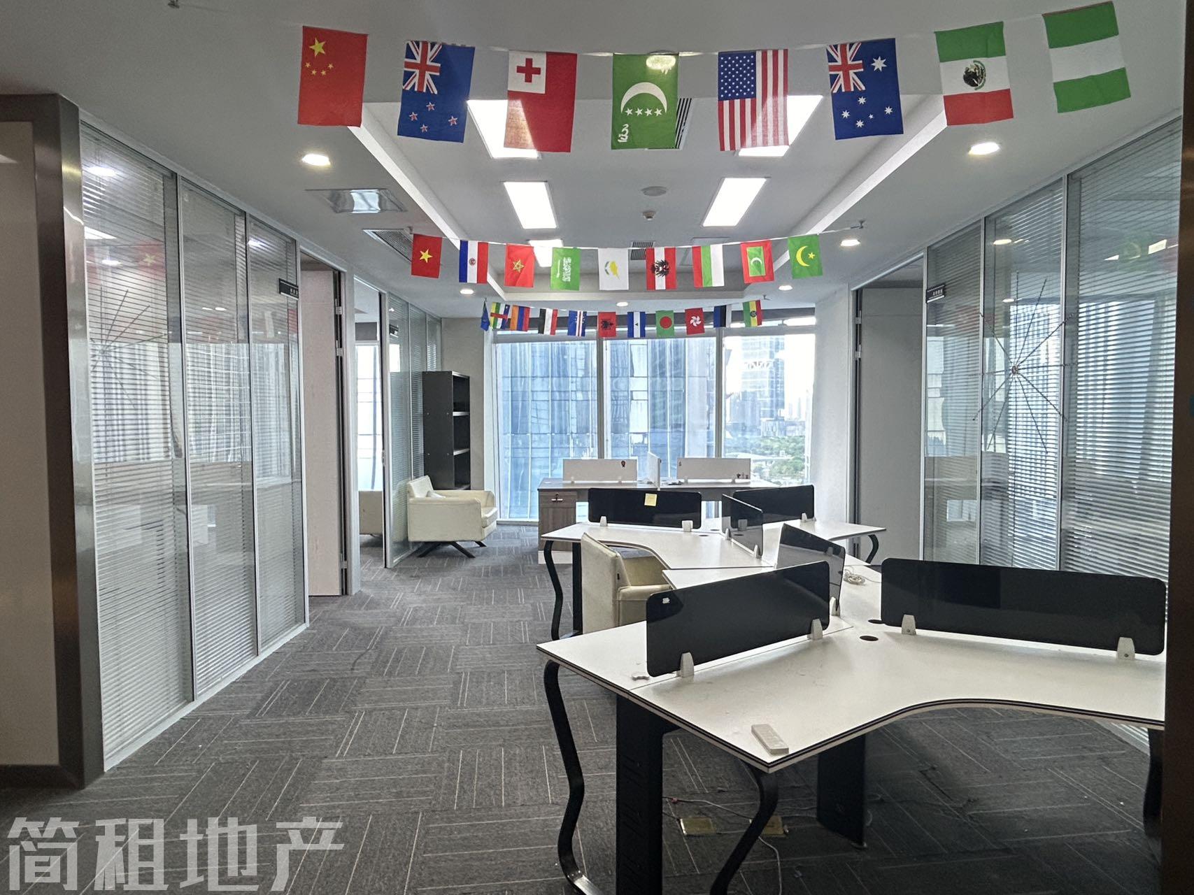 西南带家具 一手直租 房产证面积 卓越前海壹号 周边配套成熟_简租地产