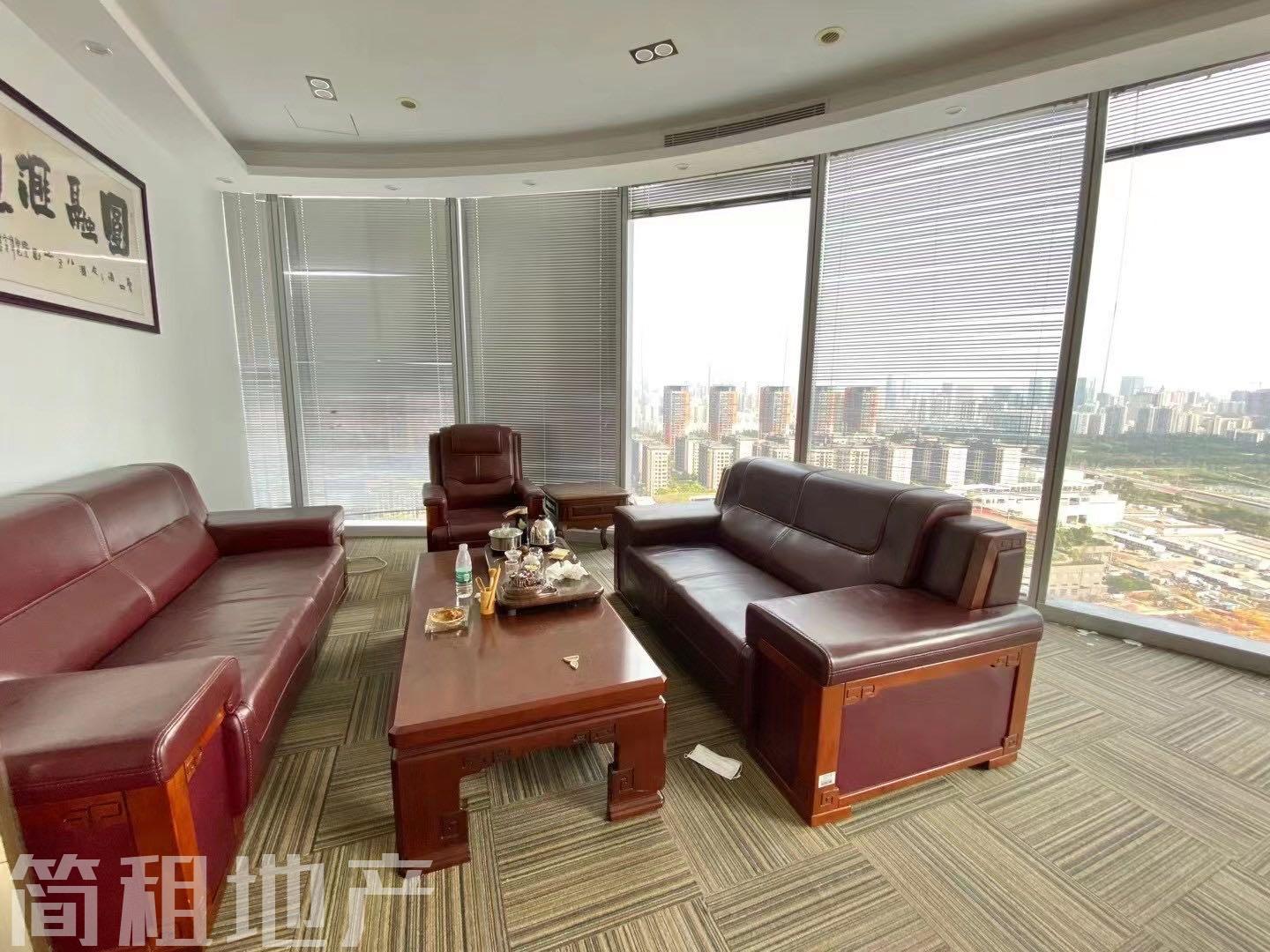 正电梯口 带家具 一手直租 房产证面积 卓越前海壹号 周边配套成熟_简租地产