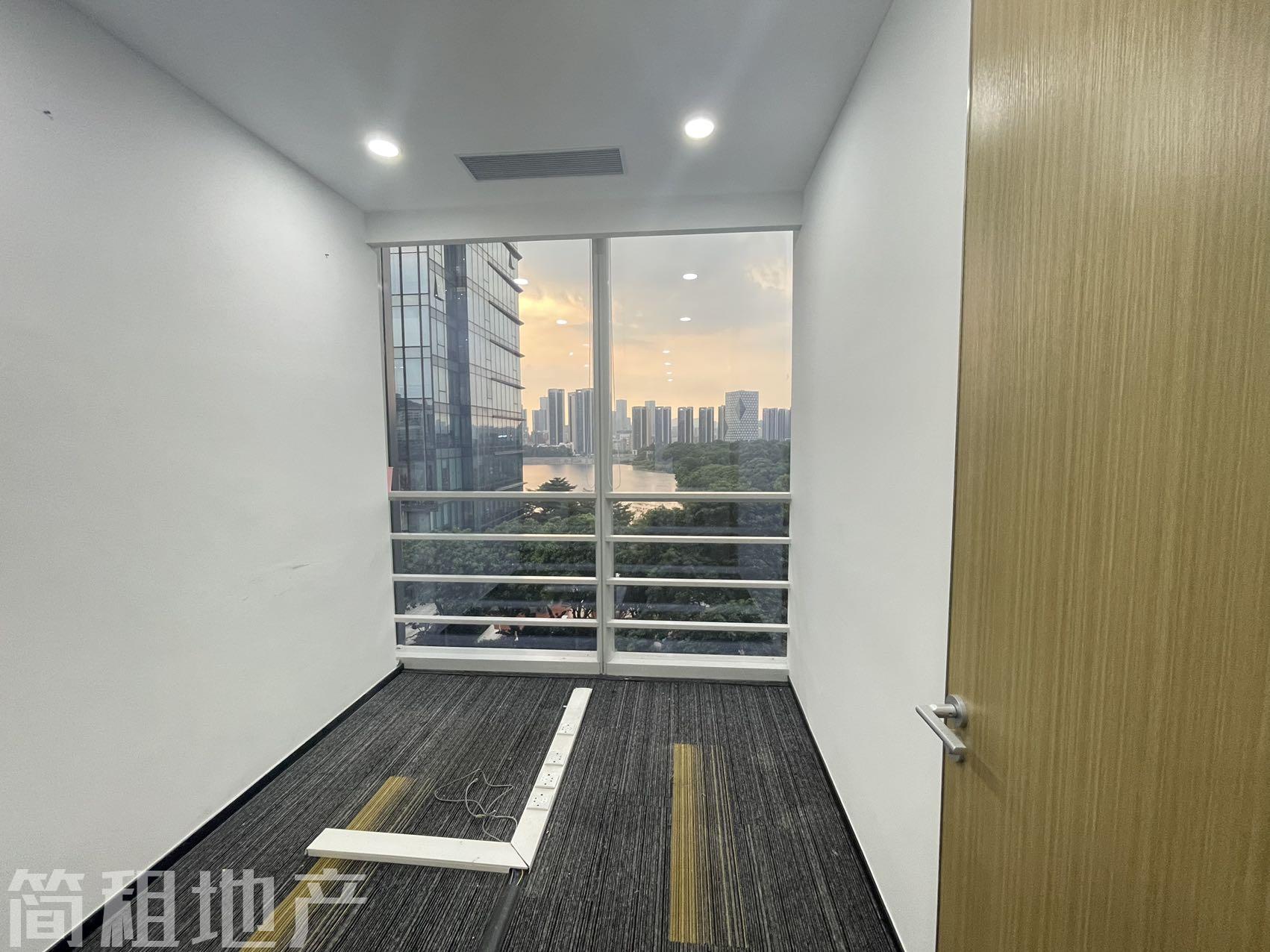 大小均有 精装电梯口 看湖景 星河world 周边配套成熟_简租地产